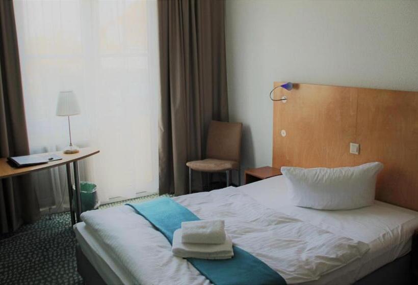 Номер Стандарт Индивидуальный, Check Inn Hotel Merseburg