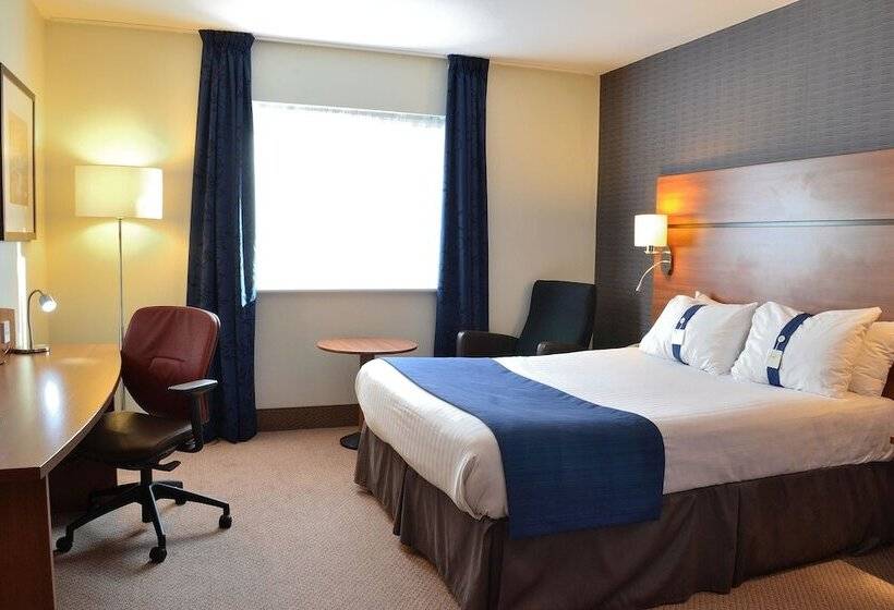 اتاق استاندارد, Holiday Inn Express Braintree, An Ihg