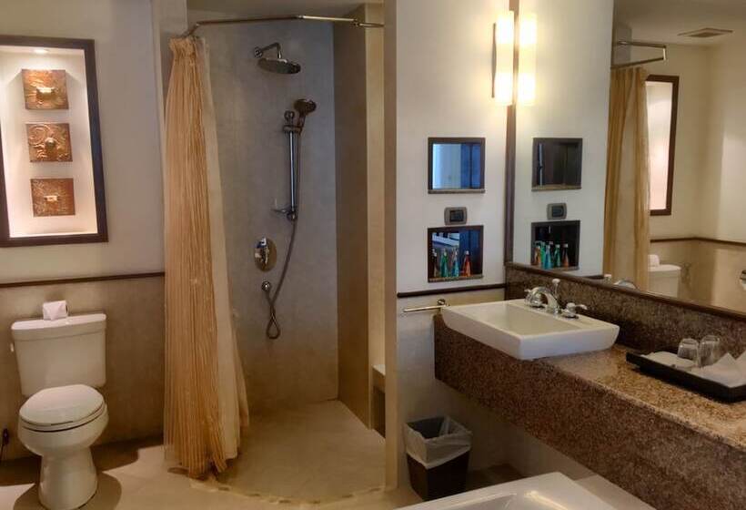 Номер Deluxe, The Elements Krabi Resort   Sha Plus