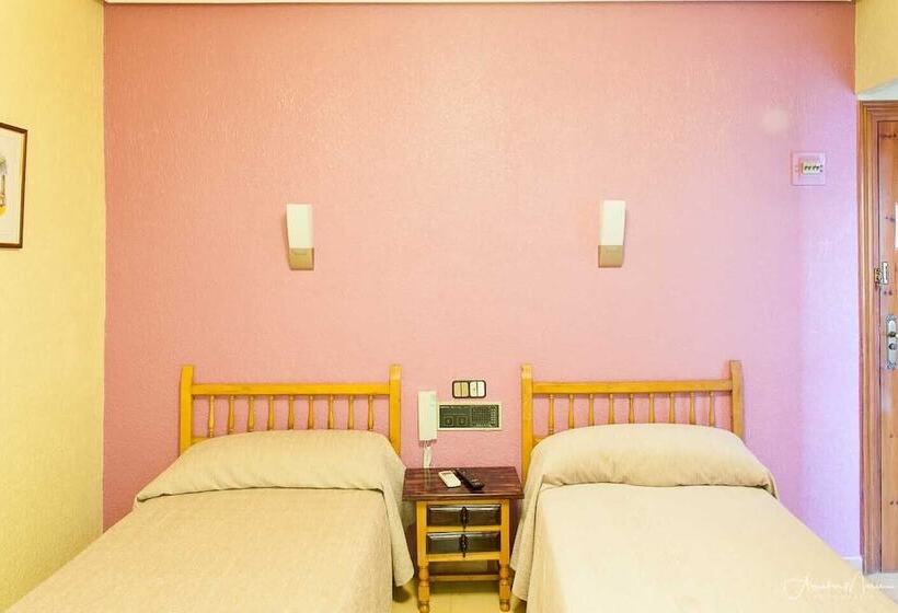 غرفة قياسية, Venta De Terreros