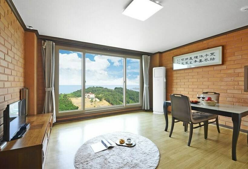 Апартаменты Basic 1 Спальня, Yeosu Hwangto Pension