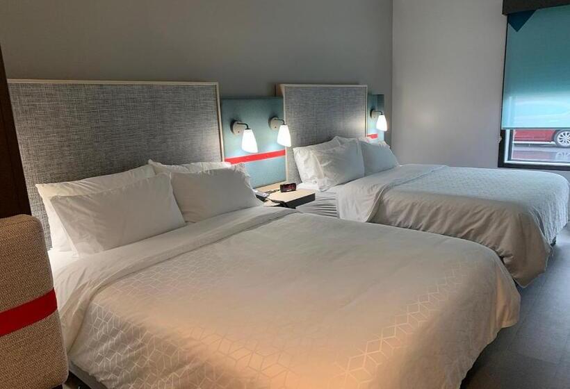 اتاق استاندارد برای معلولان, Avid Hotels   Salem, An Ihg