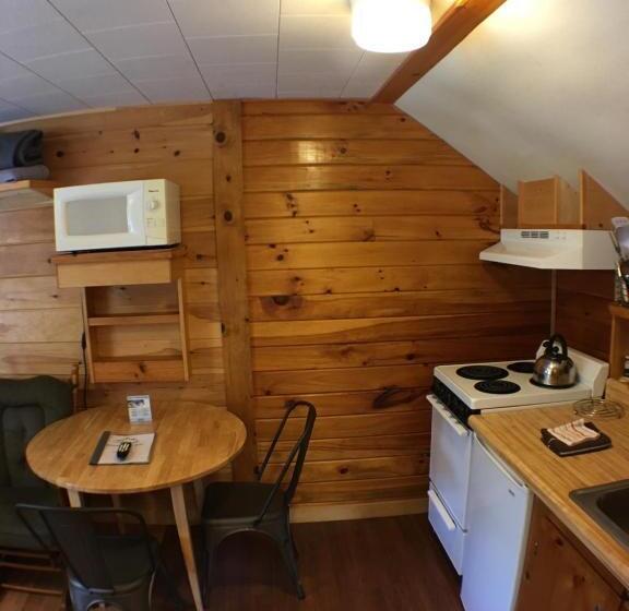 デラックススタジオ, Mountain View Motel & Campground