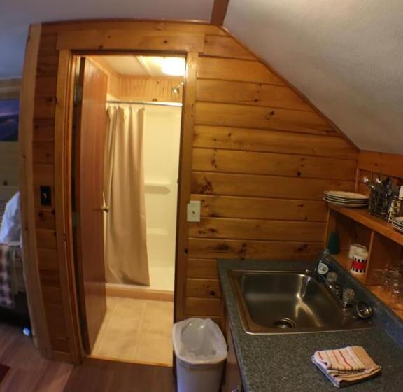 Семейное Студио, Mountain View Motel & Campground