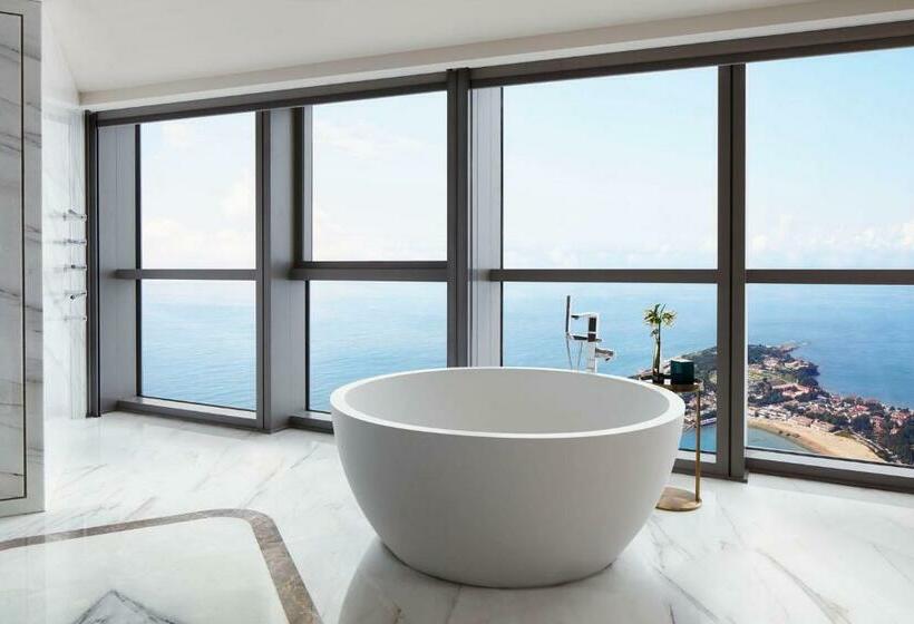 اتاق سوپریور با چشم‌انداز شهر, The St. Regis Qingdao