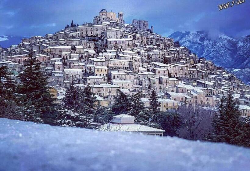 Номер Стандарт, Al Castello