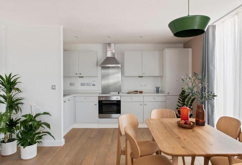 3 Yatak Odalı Daire, Cove Paradise Street