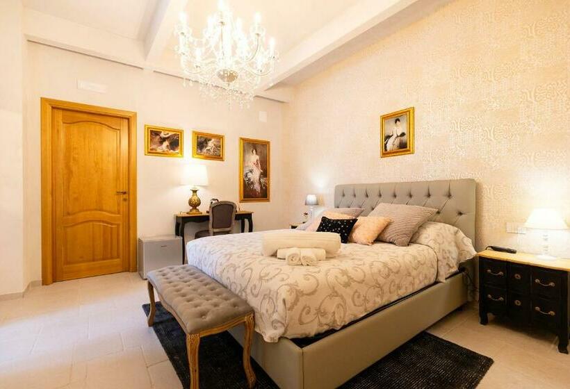 اتاق راحتی سه تخته, Palazzo Badiale History&rooms
