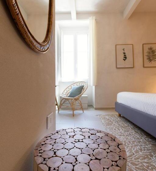 اتاق استاندارد برای معلولان, Palazzo Badiale History&rooms