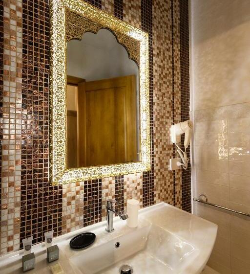 اتاق استاندارد با تخت بزرگ, Palazzo Badiale History&rooms