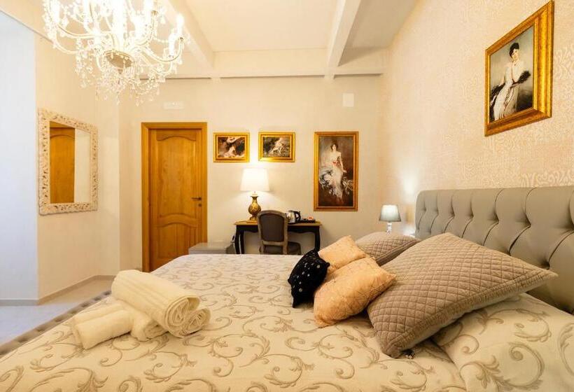 اتاق راحتی سه تخته, Palazzo Badiale History&rooms