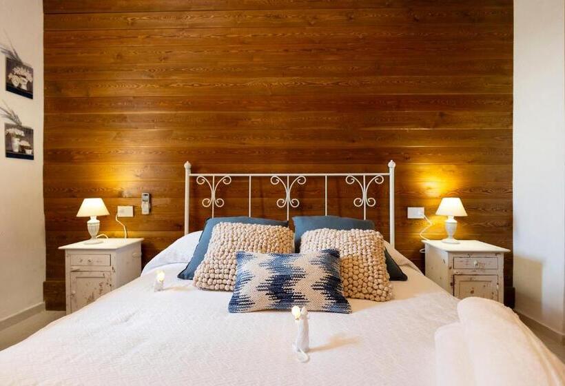 اتاق لوکس, Palazzo Badiale History&rooms