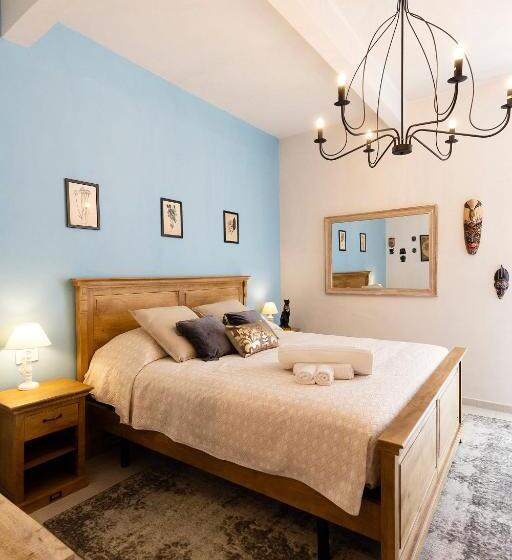 اتاق لوکس, Palazzo Badiale History&rooms