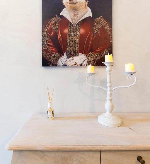 اتاق لوکس, Palazzo Badiale History&rooms