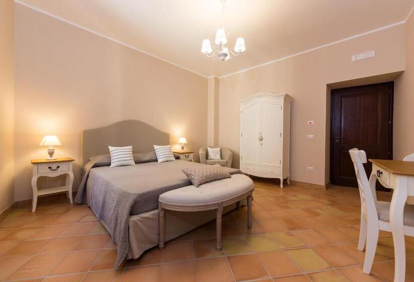 Четырехместный Номер Стандарт, Palazzo Don Carlo