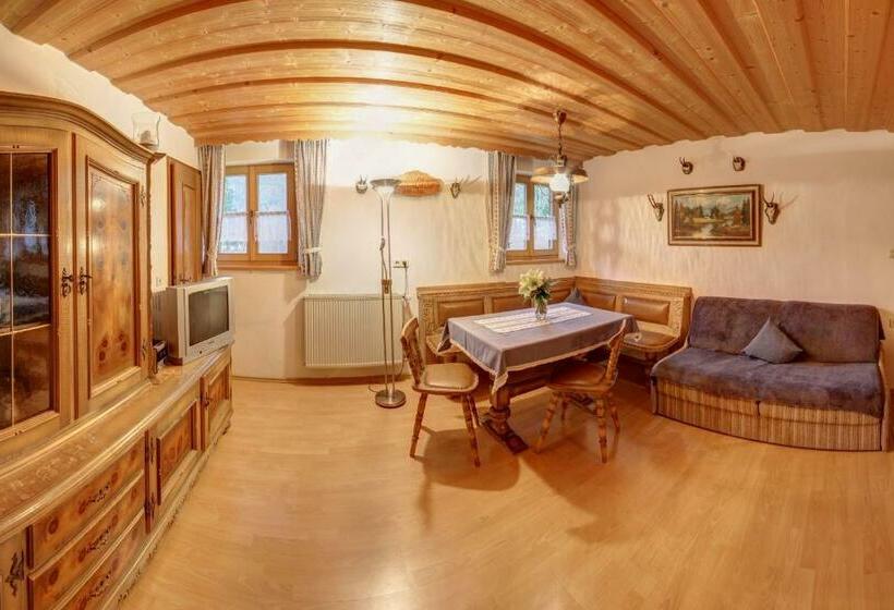 バルコニー付き１ベッドルームアパートメント, öderbauer Hof
