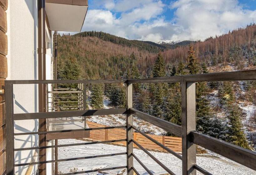 اتاق استاندارد با چشم‌انداز کوهستان, Konopka Forest Home & Spa