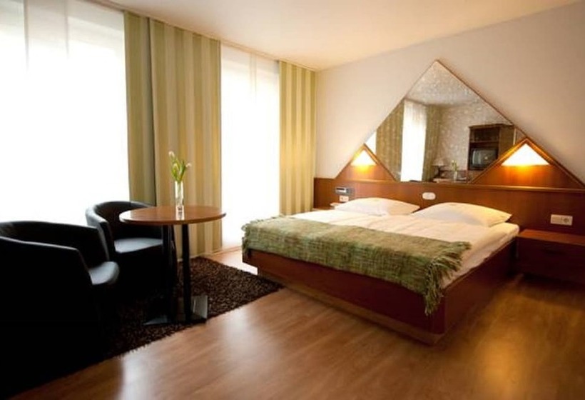 Номер Комфорт, Classic Hotel Kaarst