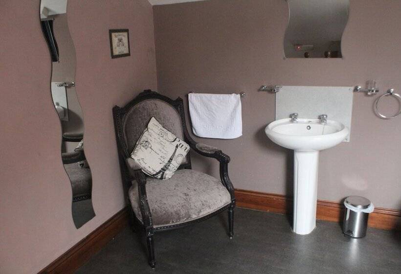 StandaardKamer, Forresters Bar & French Restaurant With Rooms
