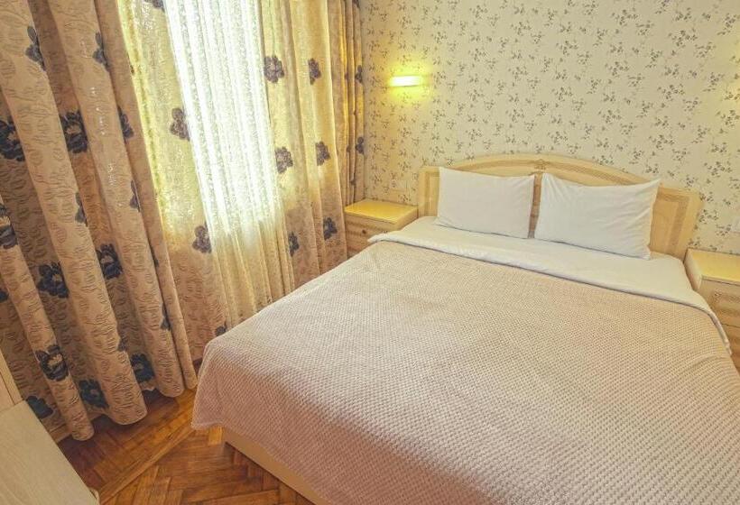 سوییت, Apart Hotel Kvartira 1