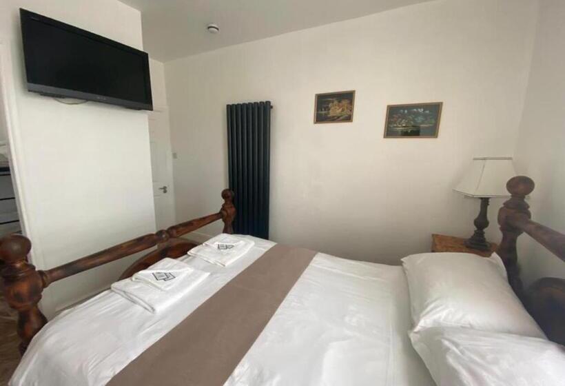 Четырехместный Номер Deluxe, Alexander Hotel Fully Refurbished All Rooms En Suite