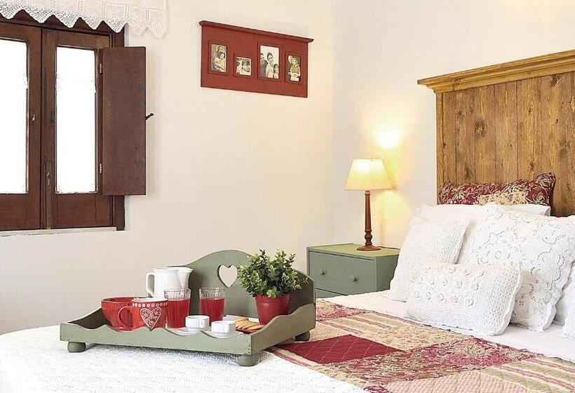 اتاق لوکس چهار تخته, Case Del Vicolo Stretto