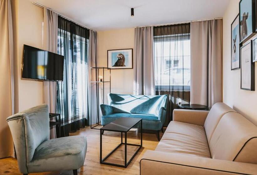 3 Bedroom Suite, The House Zell Am See