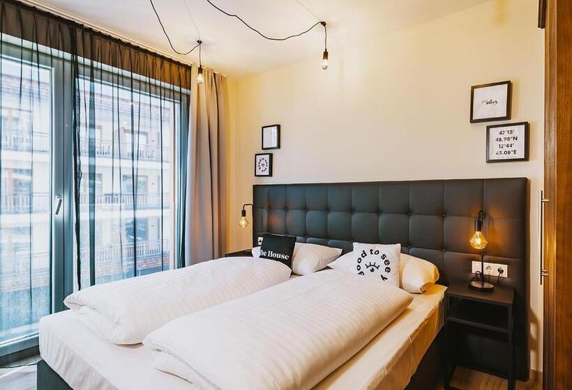 اتاق استاندارد, The House Zell Am See