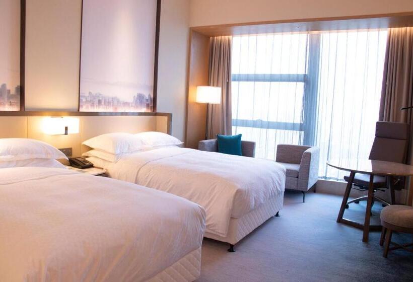 اتاق لوکس با چشم‌انداز شهر, Four Points By Sheraton Wuhan, Jiangxia