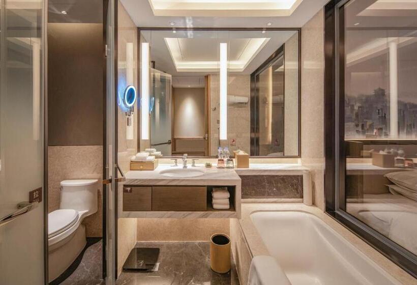 اتاق لوکس با چشم‌انداز شهر, Four Points By Sheraton Wuhan, Jiangxia
