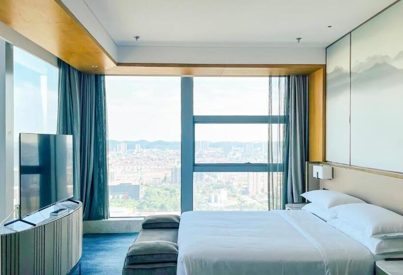 سوئیت پریمیوم, Four Points By Sheraton Wuhan, Jiangxia