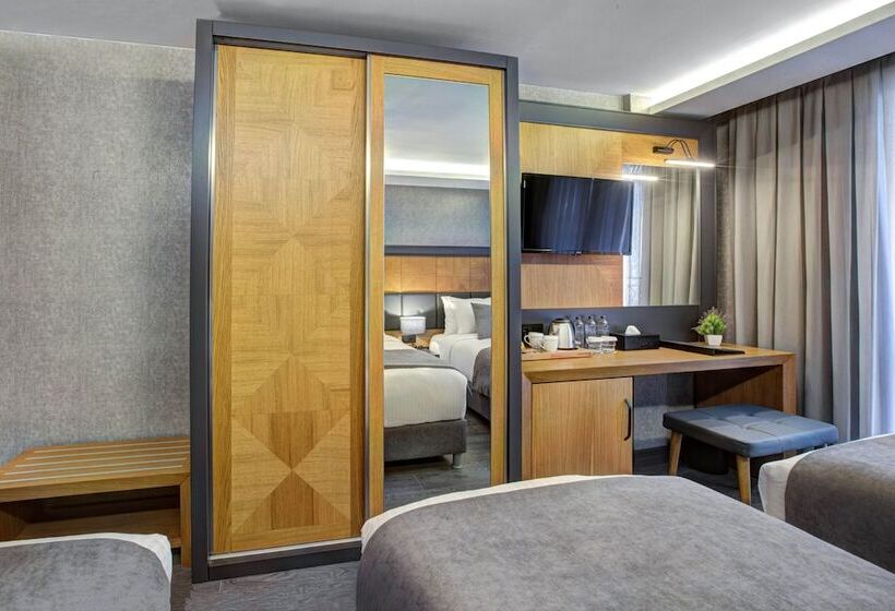 اتاق لوکس سه تخته, No12 Hotel Sultanahmet