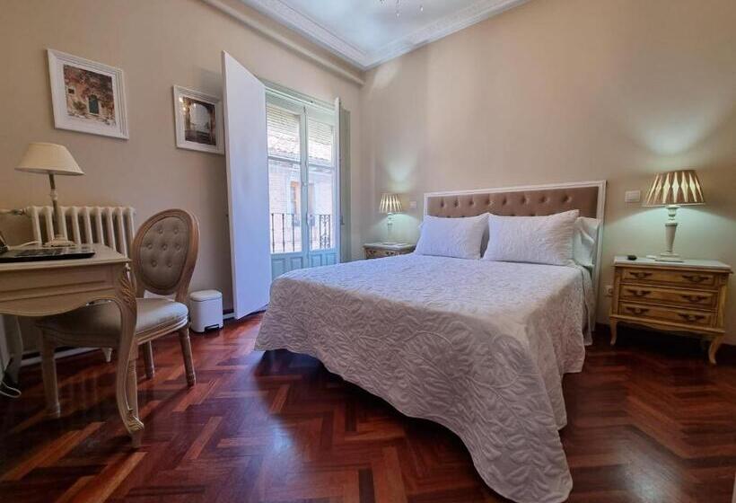 디럭스 룸, Casa De Lorca