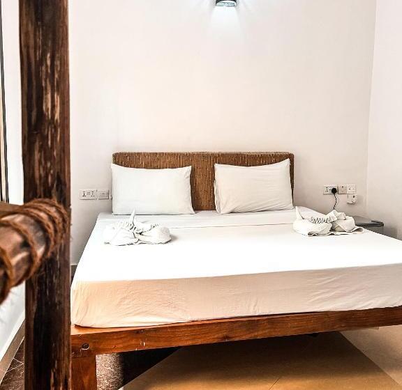 Quarto Standard Banheira Exterior, Cezere The Palm