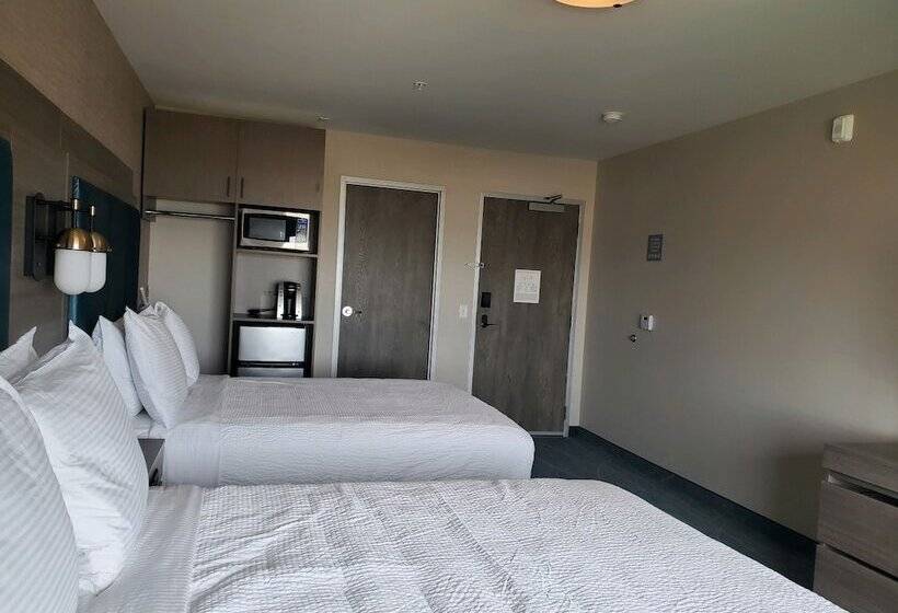 סוויטה דלוקס, Salish Inn