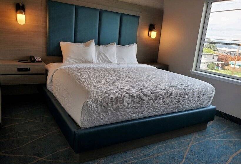 סוויטה דלוקס, Salish Inn