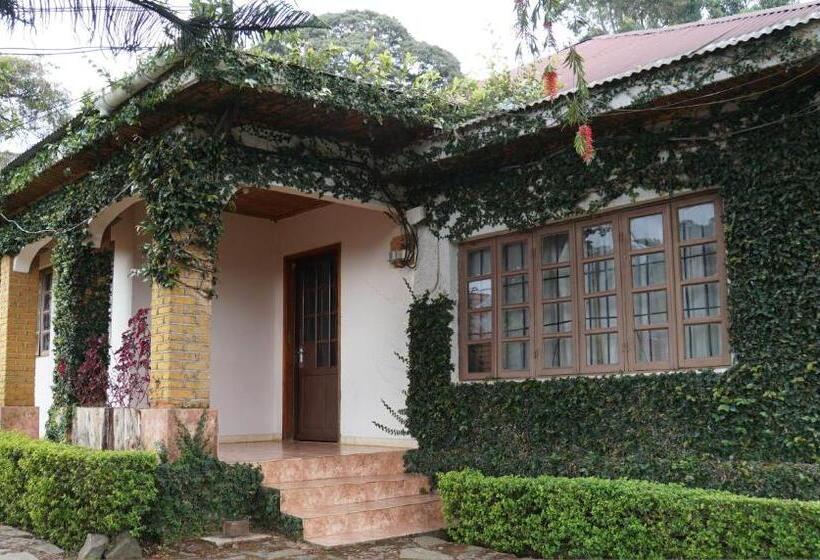 اتاق سوپریور, Lushoto Executive Lodge