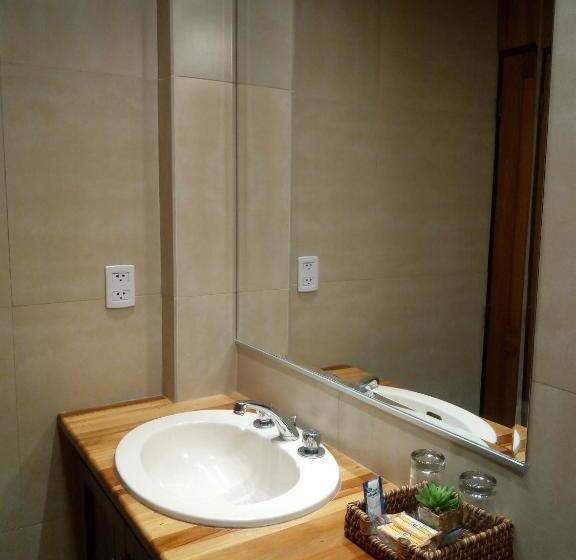 اتاق استاندارد, Hostal La Maison Canadiense