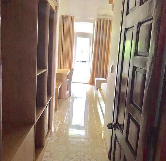 اتاق ساده سه‌ نفره, Nhà Khách T284