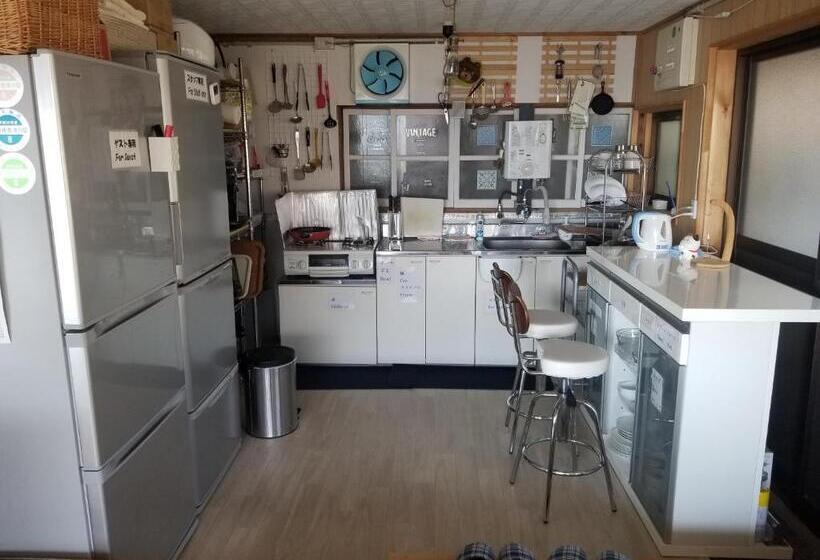 Трехместный Номер Стандарт Совместная Ванная, Guesthouse En