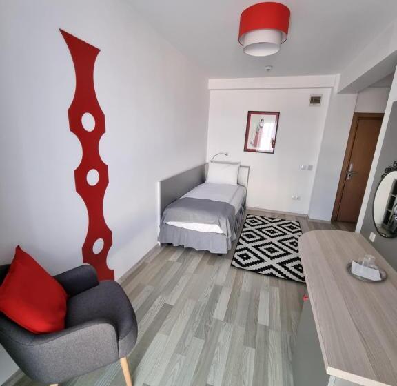 اتاق استاندارد یک نفره, Motel Via Targu Mures
