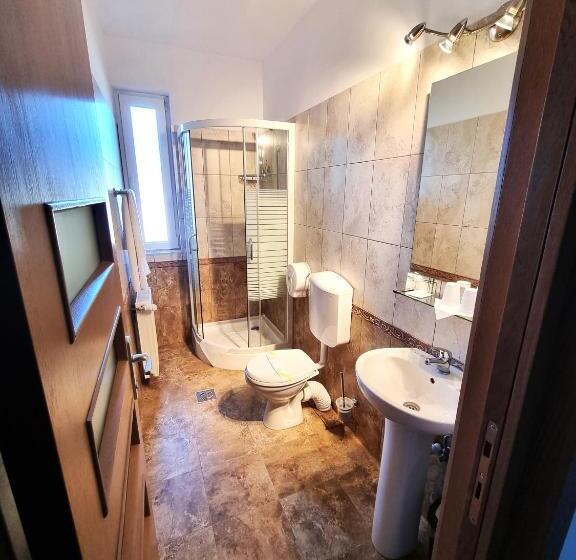 اتاق استاندارد یک نفره, Motel Via Targu Mures