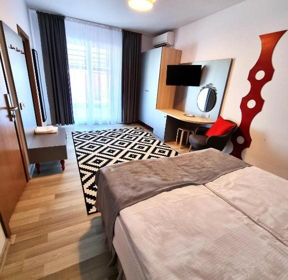 اتاق لوکس, Motel Via Targu Mures