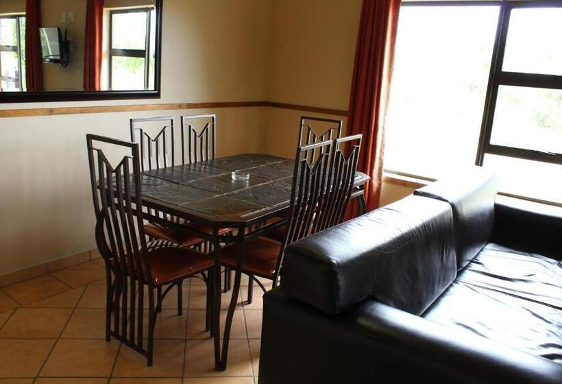 Шале 1 Спальня, Monateng Safari Lodge