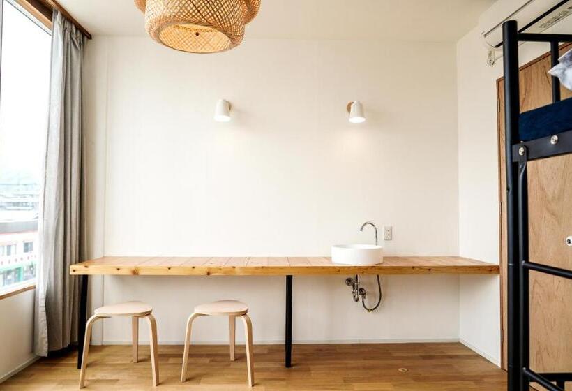 Четырехместный Номер Стандарт, Arashima Hostel