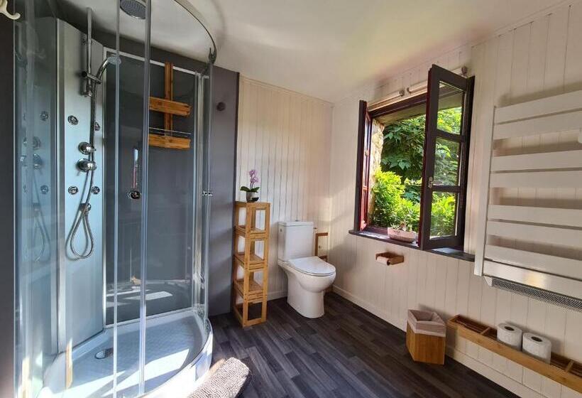 Номер Deluxe, Shanti Nilayam