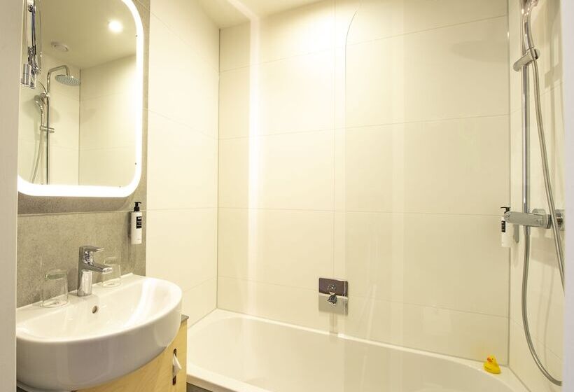 스탠다드 스튜디오, Westcord Hotel Delft