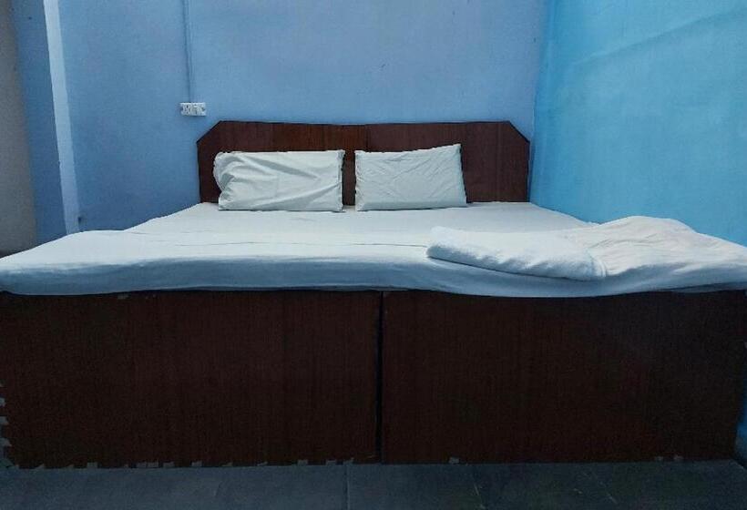 Трежместный Номер Economy, Spot On Welcome Inn