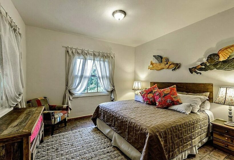 클래식 스위트, Hospedaria Casa Da Pedra