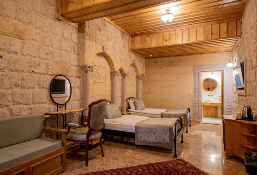 اتاق استاندارد با چشم‌انداز باغ, Cratus Stone Palace